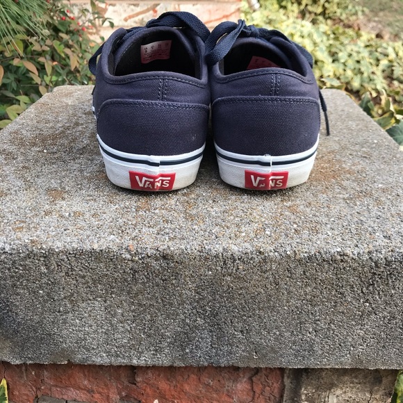 Vans - Picture 3 of 6